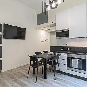 La Boutique Milano: In Porta Romana , Milan Italy